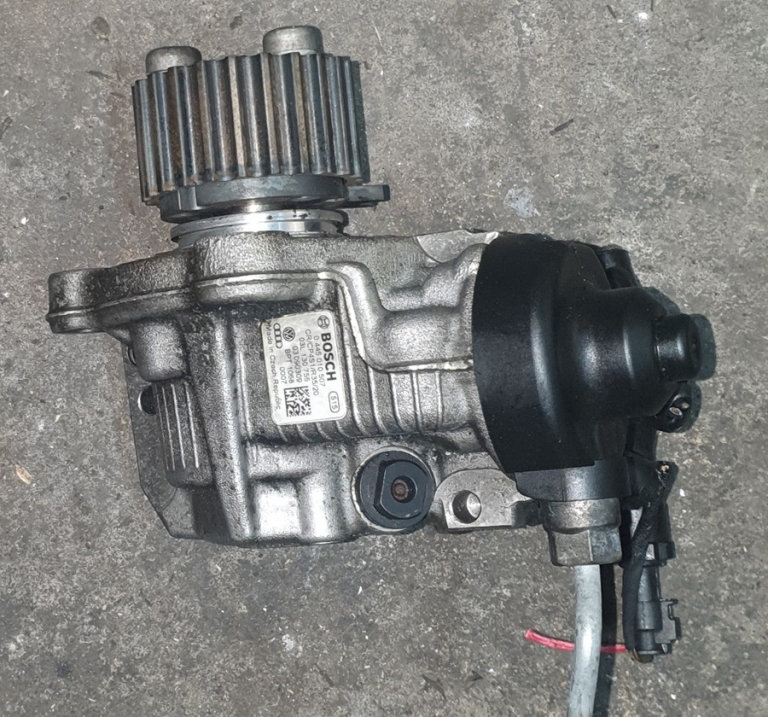 VW Passat B6 2.0 TDI Diesel High Pressure Pump CBA 2009