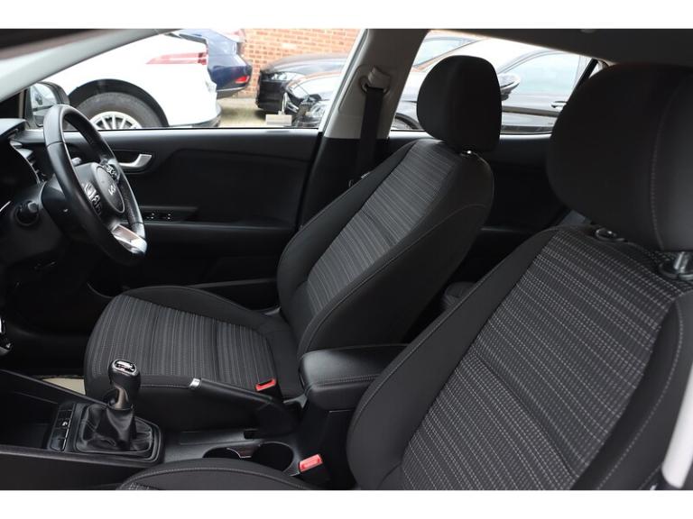 2021 Kia Stonic T-GDi 2 SUV Petrol Manual