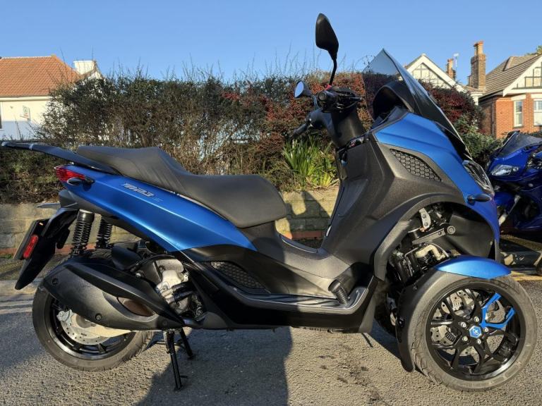 PIAGGIO MP3  2025