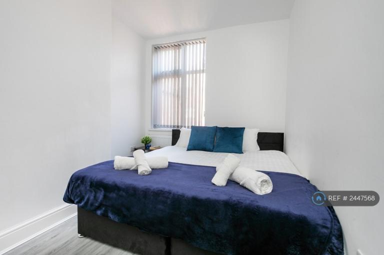 5 bedroom house in Chaucer Street, Leicester, LE2 (5 bed) (#2447568)