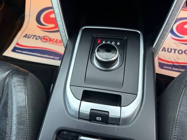 2017 Land Rover Discovery Sport 2.0 TD4 HSE SUV 5dr Diesel Auto 4WD Euro 6 (s/s) (180 ps) ESTATE ...