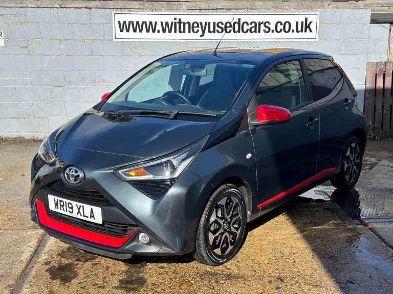 TOYOTA AYGO 1.0 VVT-i x-trend 2019