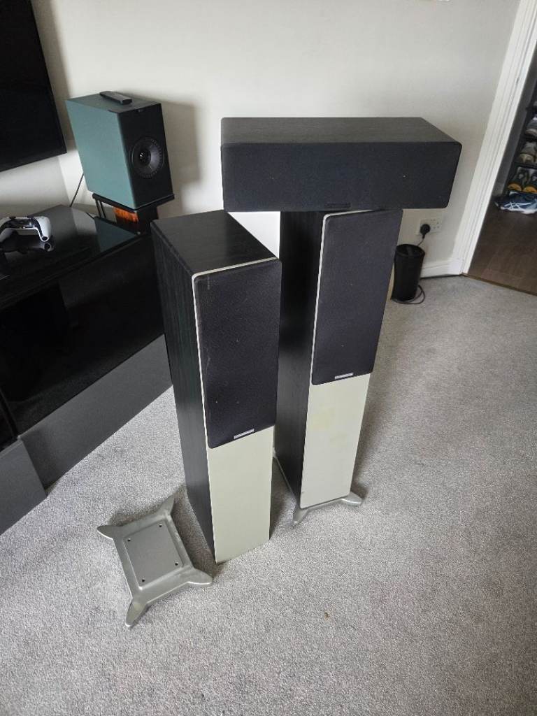 Cambridge Audio S70 Sirocco floor standing speakers 