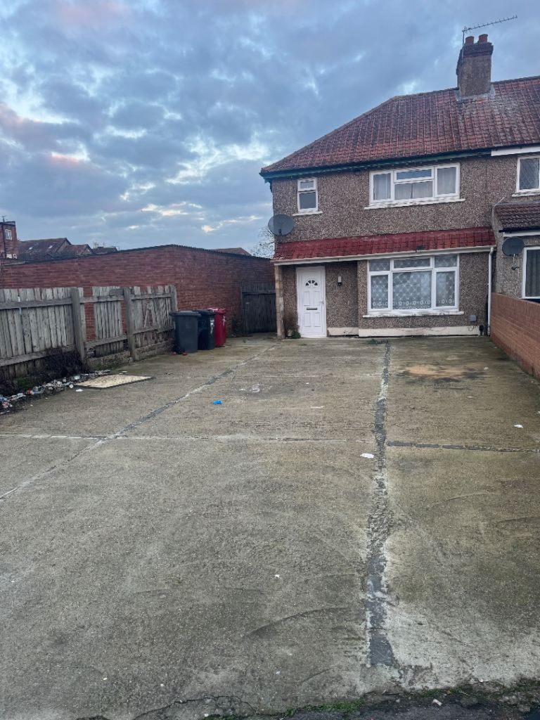 5 bedroom property for rent 