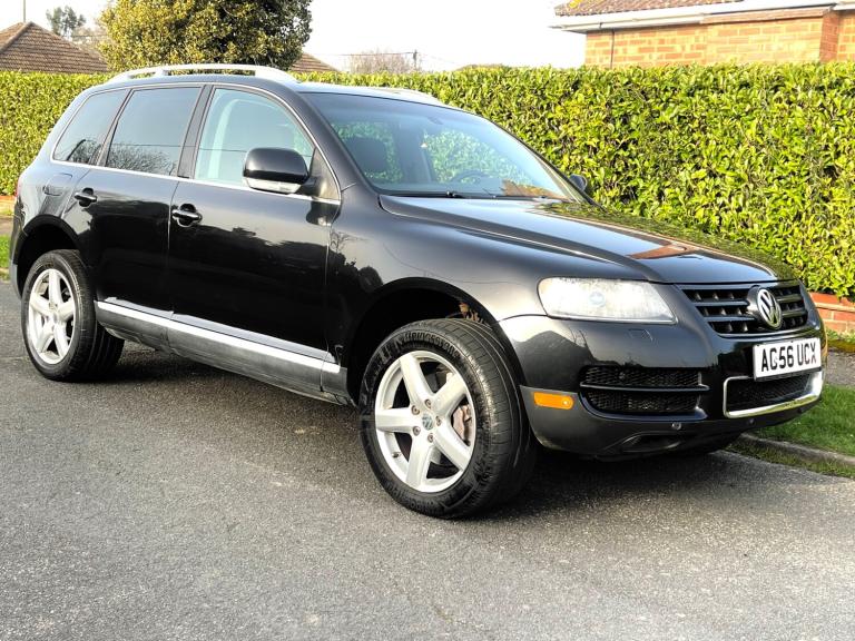 VW Touareg 5.0 V10 TDI Stunning Black Metallic Grey Leather lhd left hand drive