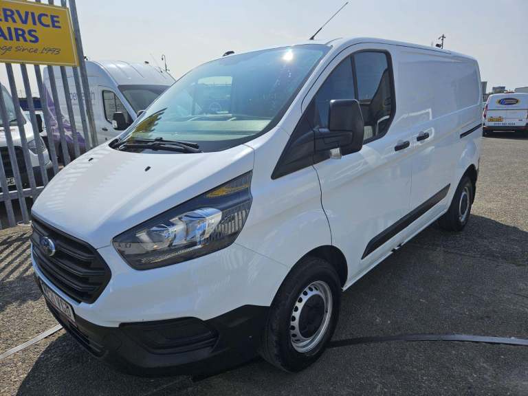 FORD TRANSIT CUSTOM 2.0 Transit Custom Leader Van 300 L1 2.0L EcoBlue 105PS FWD
