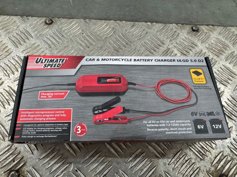 Brand new car and motorbike battery charger 