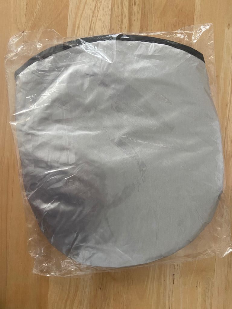 Extra large windscreen sun shade