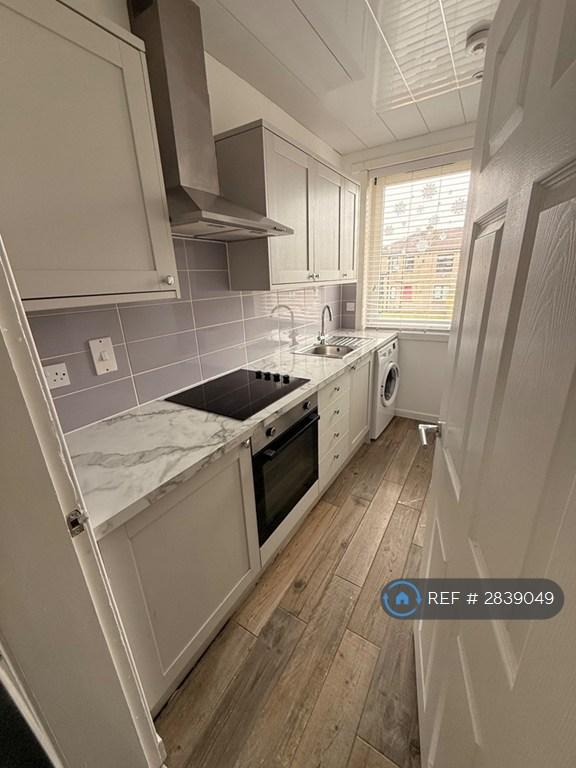2 bedroom flat in Glenmarkie Terrace, Dundee, DD3 (2 bed) (#2839049)