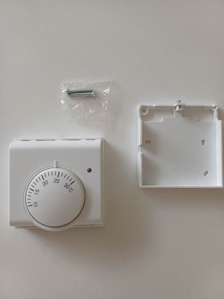 New White Room Thermostat with Dial Control
