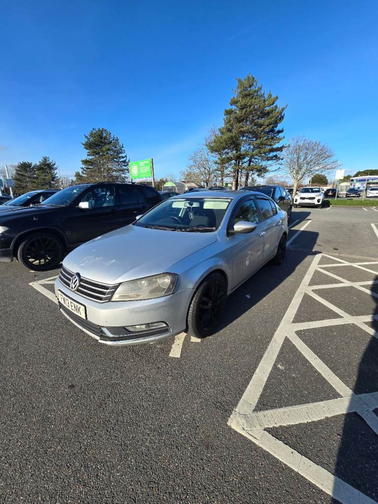 Volkswagen, PASSAT, Saloon, 2013, Semi-Auto, 1968 (cc), 4 doors