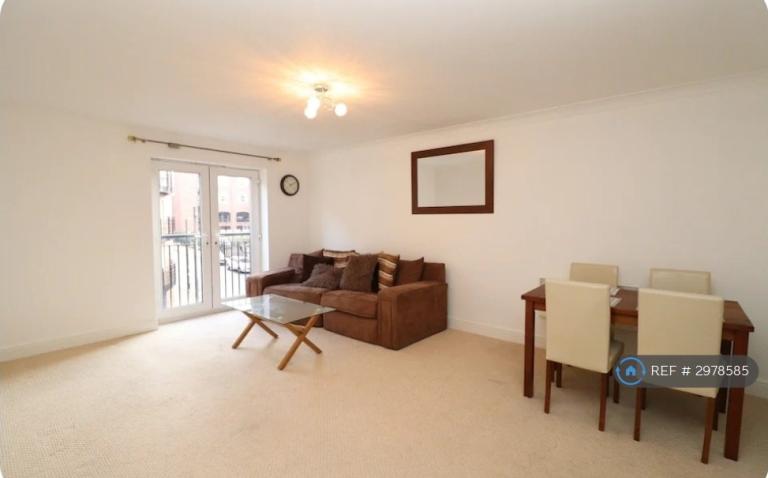 2 bedroom flat in Edward St, Birmingham, B1 (2 bed) (#2978585)