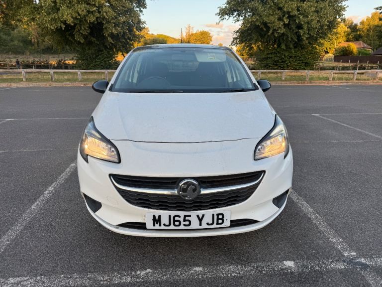 Vauxhall Corsa 1.4 petrol LIMITED edition 5 DOOR manual 