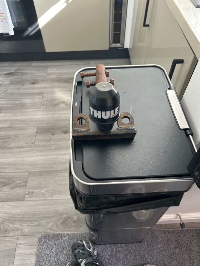 Thule towbar