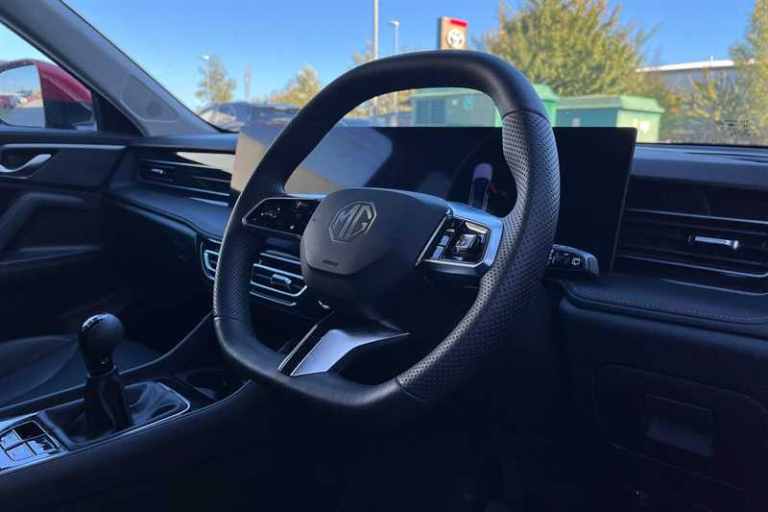 2025 MG MG HS 1.5 T-GDI Trophy SUV 5dr Petrol Manual Euro 6 (s/s) (169 ps) SUV Petrol Manual