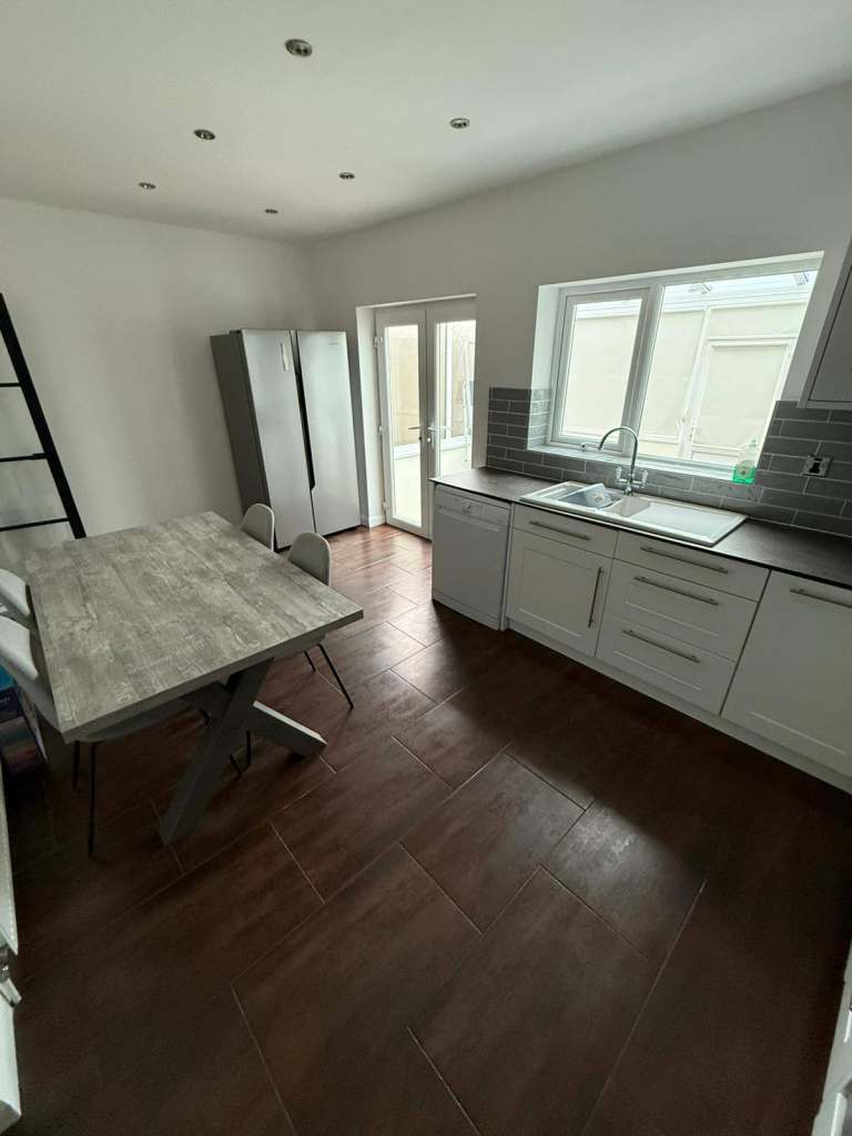 Stunning 3 Bed House In Coundon - Coventry