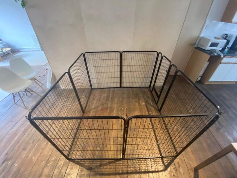 NEW UNUSED DOG PLAY PEN FOR SALE