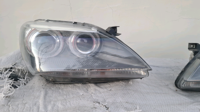 BMW 6 SERIES - F06/ F12/ F13 - XENON HEADLIGHT - DRIVERSIDE - COMPLETE