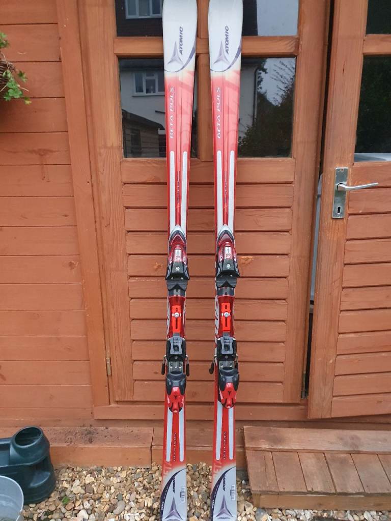 Atomic Beta Puls 175cm carving skis with bidings