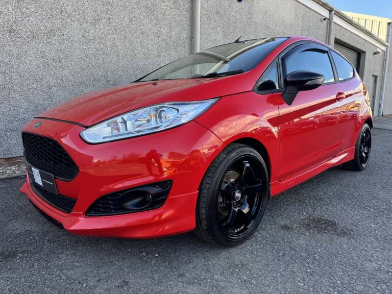 2015 Ford Fiesta 1.0 EcoBoost 140 Zetec S Red 3dr HATCHBACK PETROL Manual