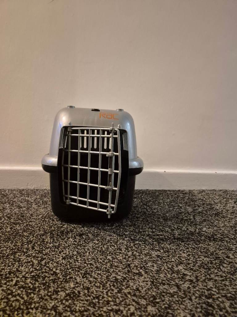 Small pet cage - Plastic 