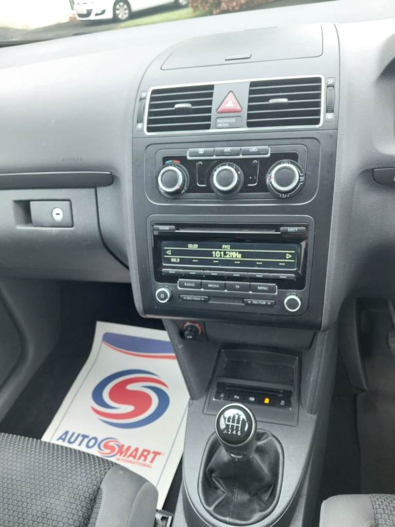 2013 vw touran 1.6 tdi blue tech 7 seater 