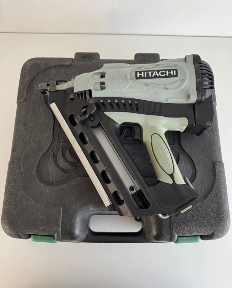 Refurbed Serviced Hitachi HiKoki NR 90GC2 Gas Strip 1st Fix Framing Nailer Nail Gun #2