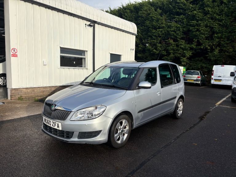 Skoda, ROOMSTER, MPV, 2010, Semi-Auto, 1197 (cc), 5 doors
