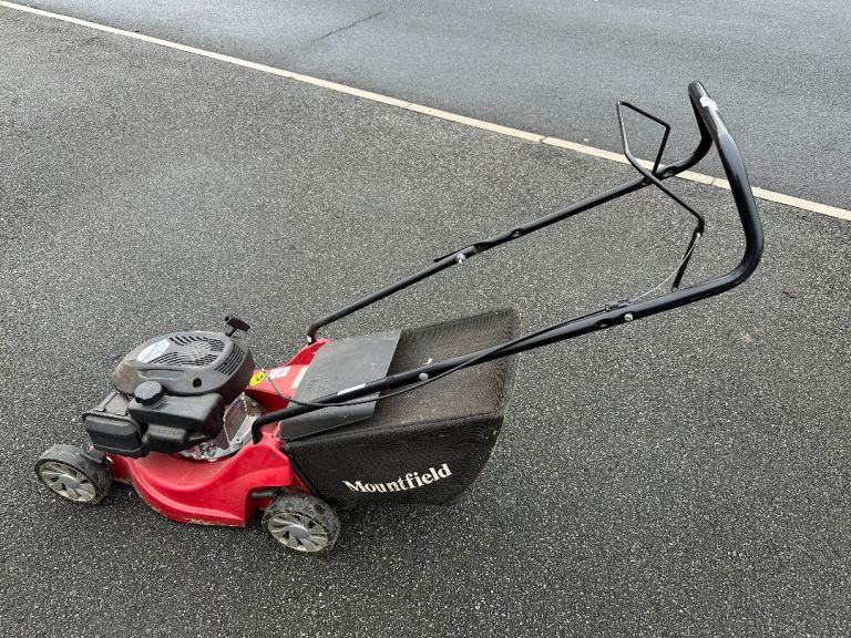 Mountfield self propelled petrol lawnmower £45 