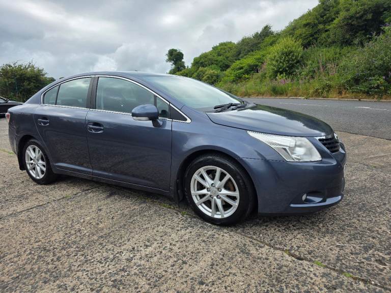 Toyota avensis 2 litre turbo diesel full mot