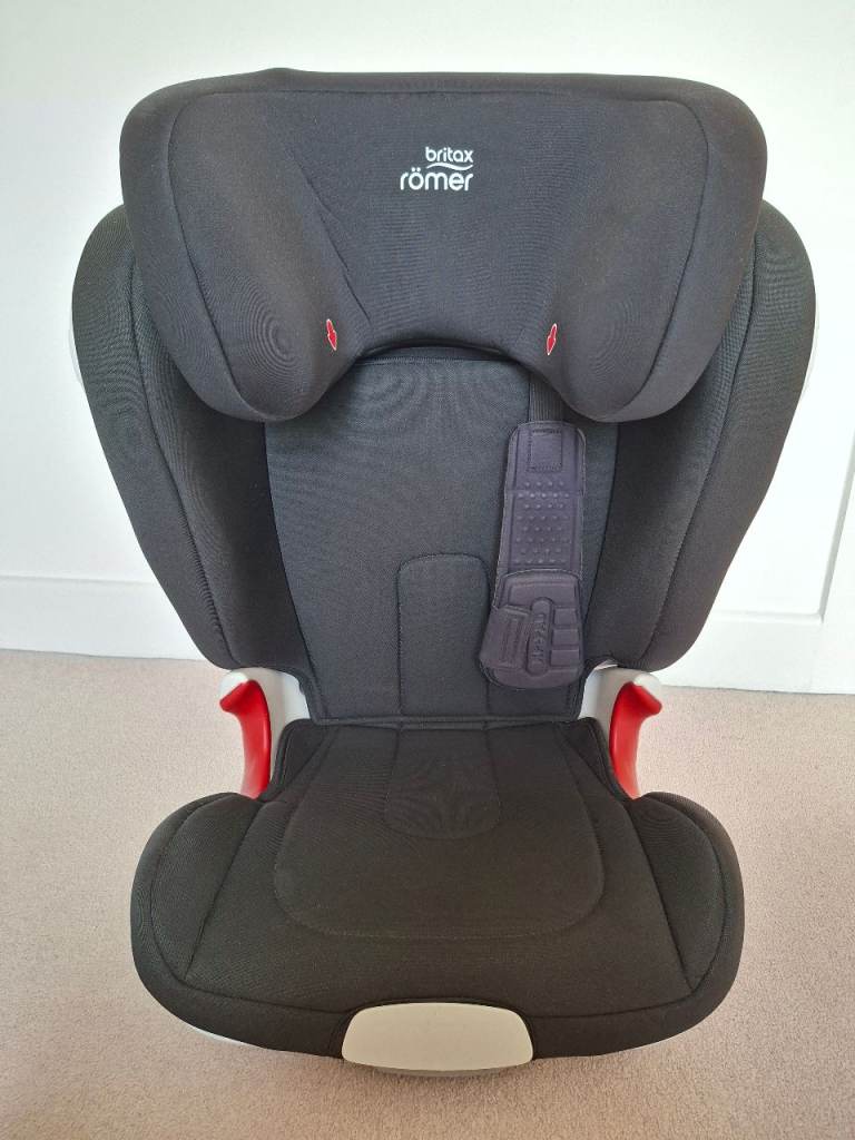 Free Britax Römer Child Car Seat Kidfix XP (SICT) group 2/3 