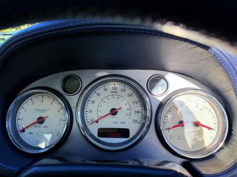 2004 Aston Martin Vanquish 5.9 Coupe 2dr Petrol Manual (396 g/km, 460 bhp) COUPE Petrol Manual