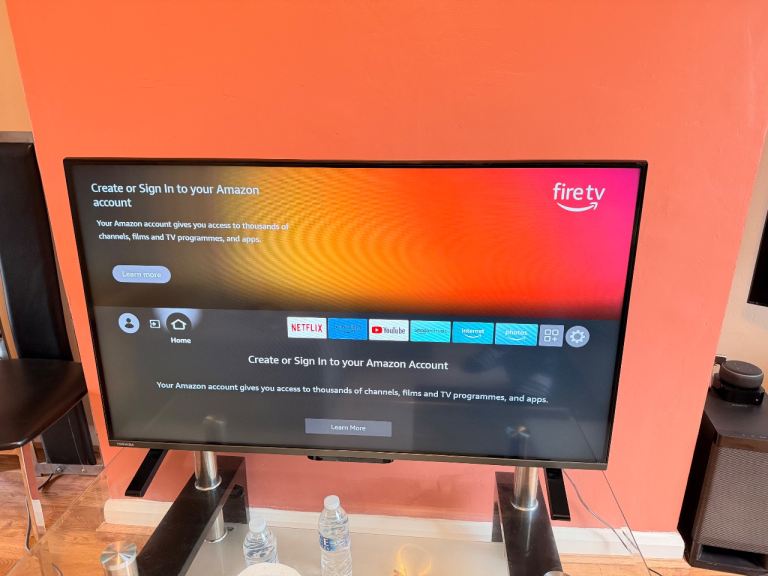 Tosiba 43” smart tv