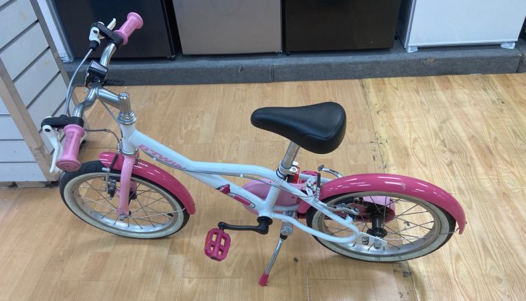 BTWIN 16 Inch Kids Pink and White Bike Good Condition