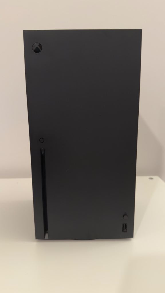 Xbox Series X 1TB Console Bundle | 2 Official Controllers | Venom Charging Dock & 5TB Drive