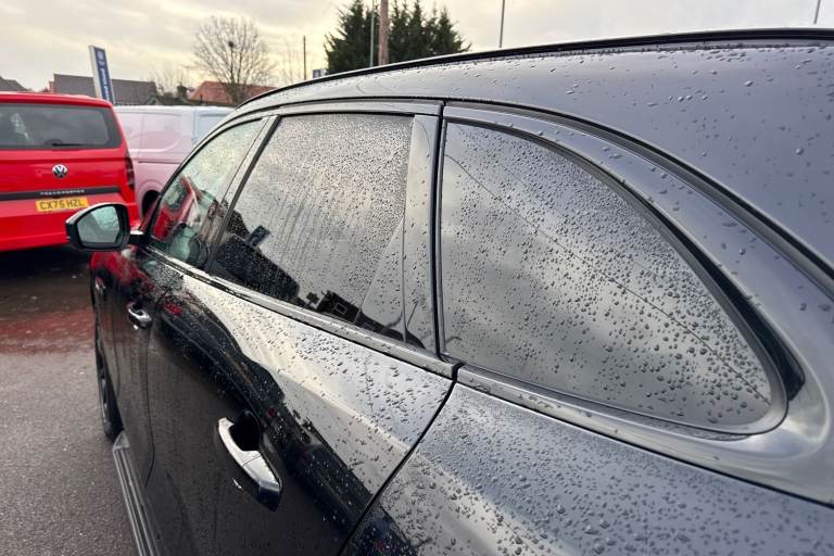 2023 Jaguar F-Pace 2.0 D200 MHEV R-Dynamic Black Auto AWD Euro 6 (s/s) 5dr SUV DIESEL Automatic