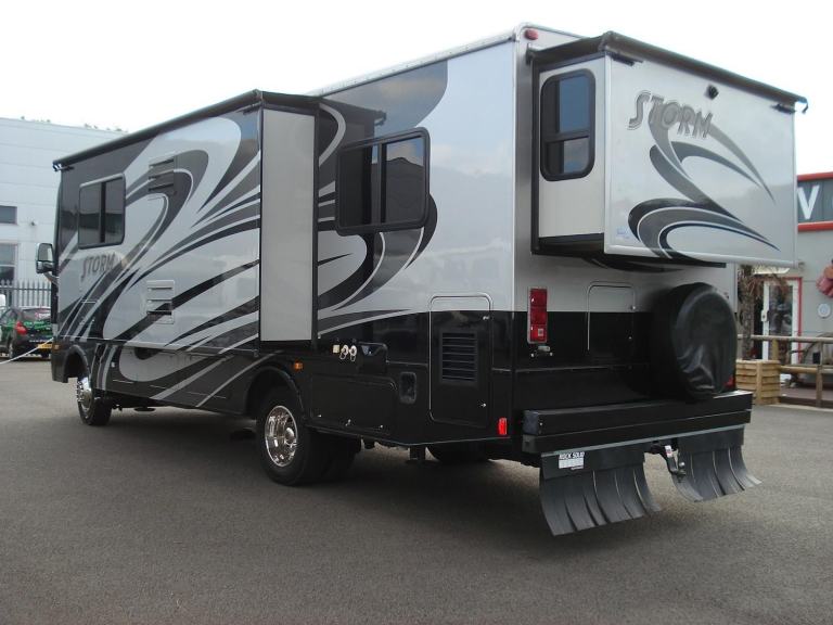 Fleetwood Storm 28F american motorhome rv  PETROL AUTOMATIC 2013