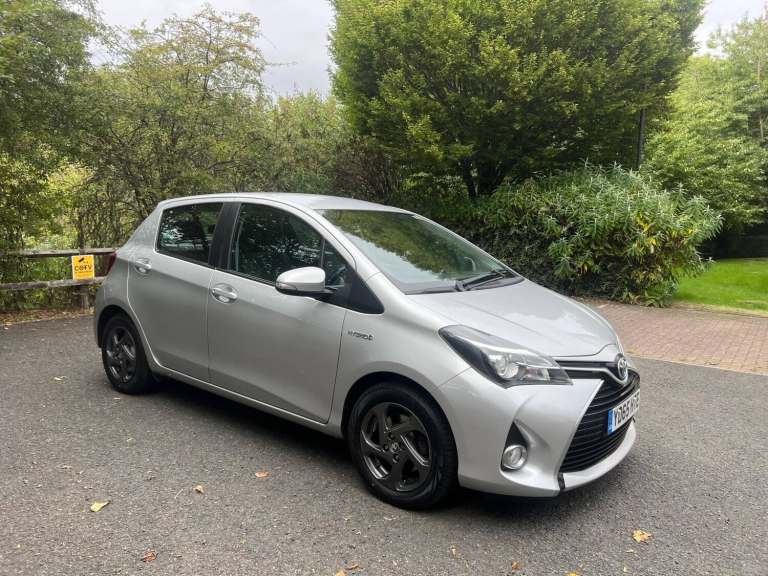 2015 Toyota Yaris 1.5 Hybrid Icon 5dr CVT HATCHBACK PETROL/ELECTRIC Automatic