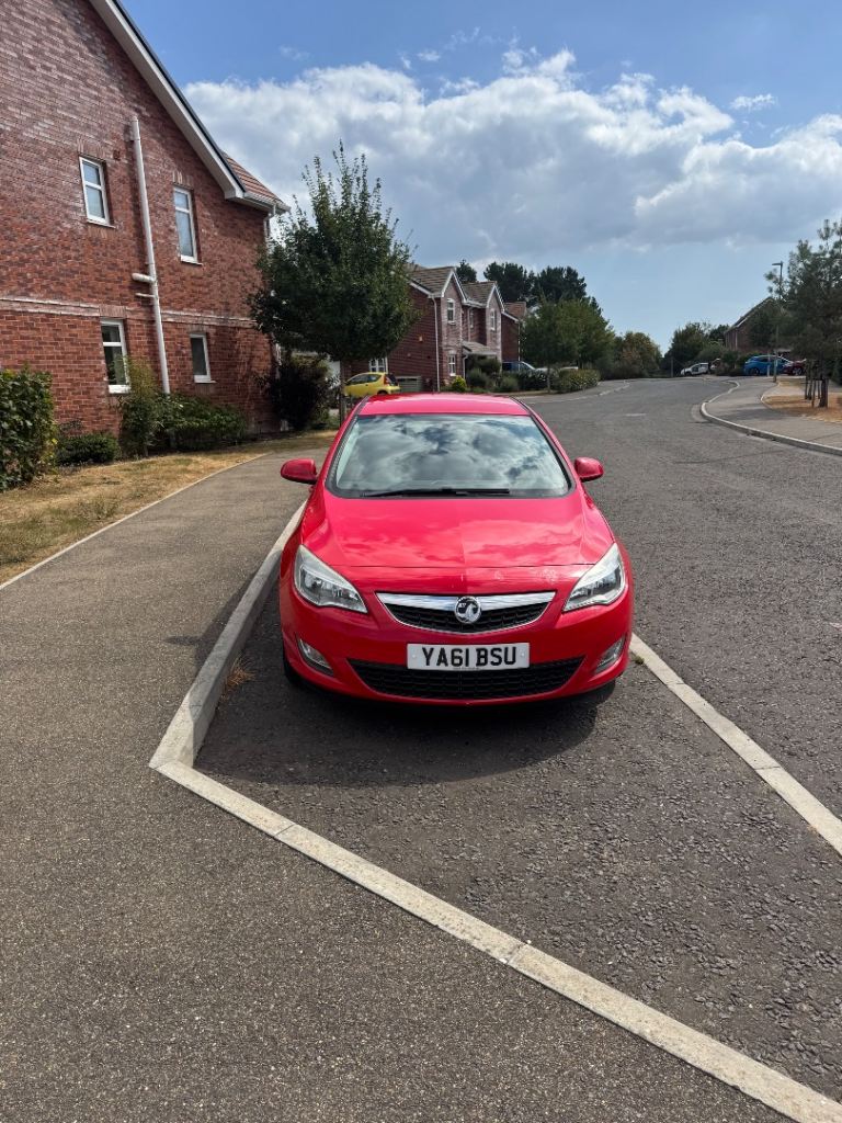 Vauxhall, ASTRA, Hatchback, 2012, Manual, 1686 (cc), 5 doors