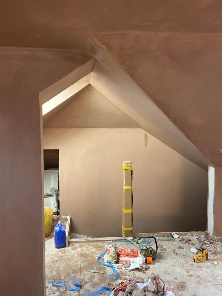 I am offering professional plastering and k-rendering services 