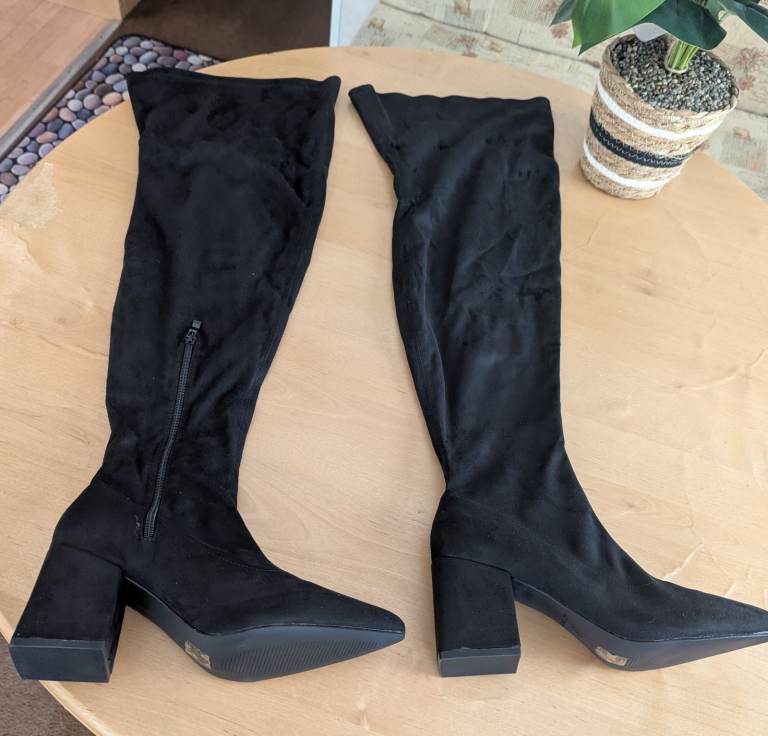 Brand new over knee boots 