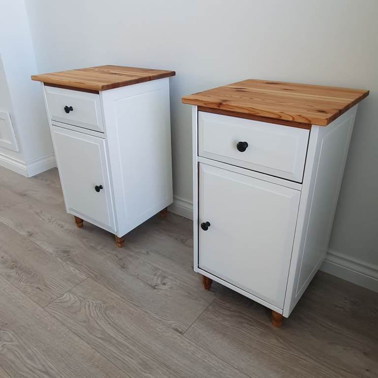 Bedside cabinets 