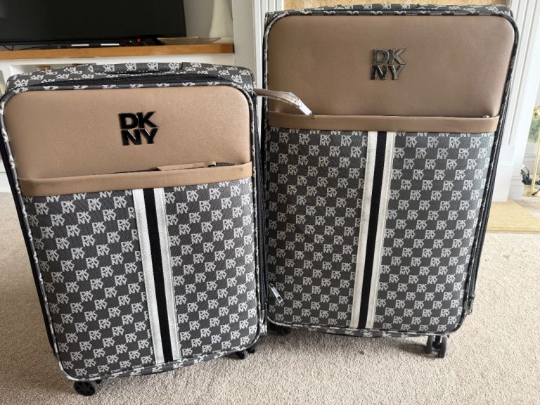DKNY luggage set. Large & Medium. 