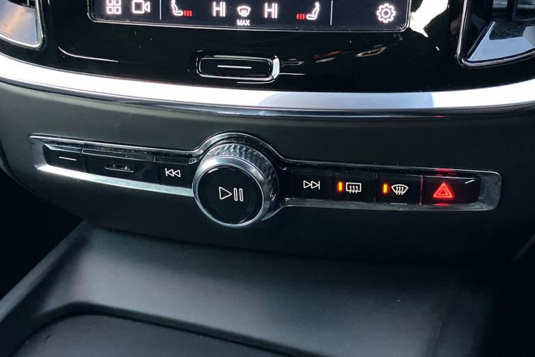 2022 Volvo V60 2.0 B3P Core 5dr Auto [7 speed] Estate PETROL Automatic