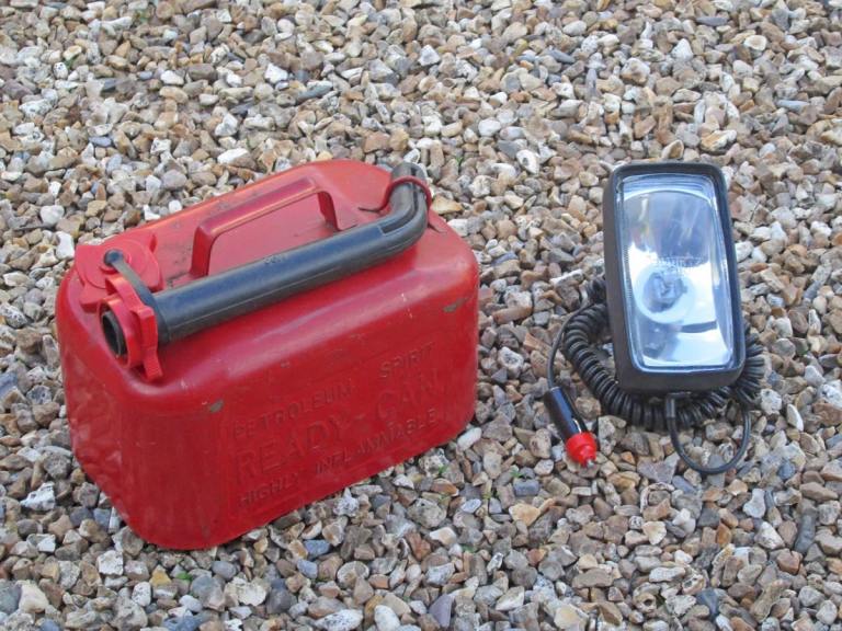 MOTOR ACCESSORIES - FREE TO COLLECT