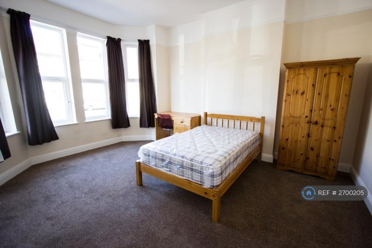 8 bedroom house in Carlton Road, Southampton, SO15 (8 bed) (#2700205)