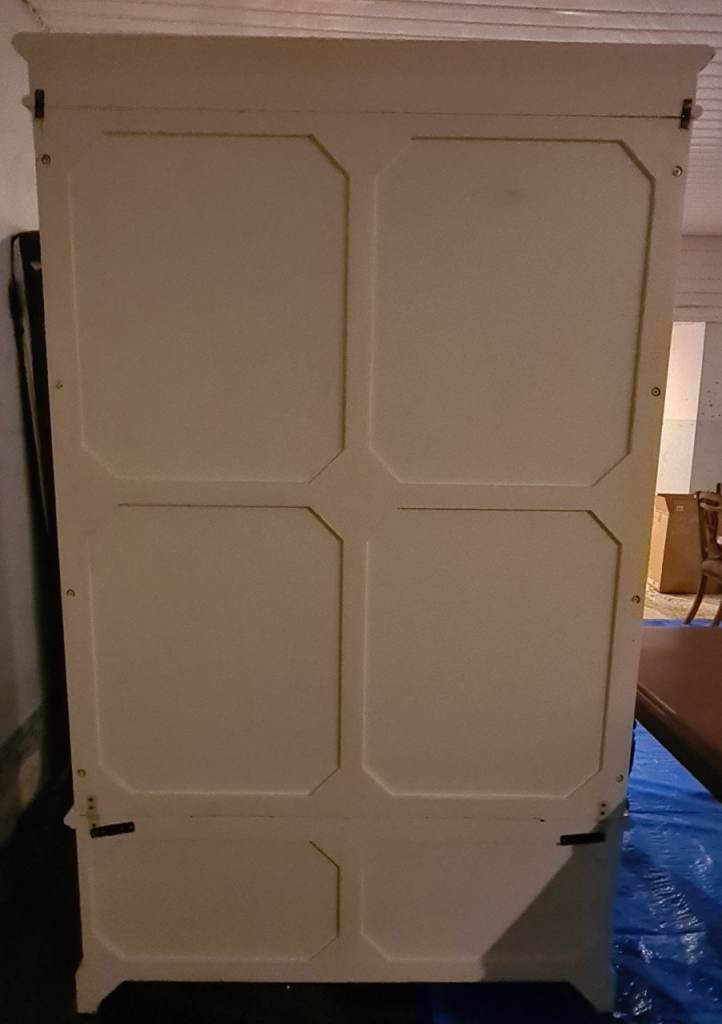 Large pine bedroom set, double wardrobe, chest of drawers and dressing table