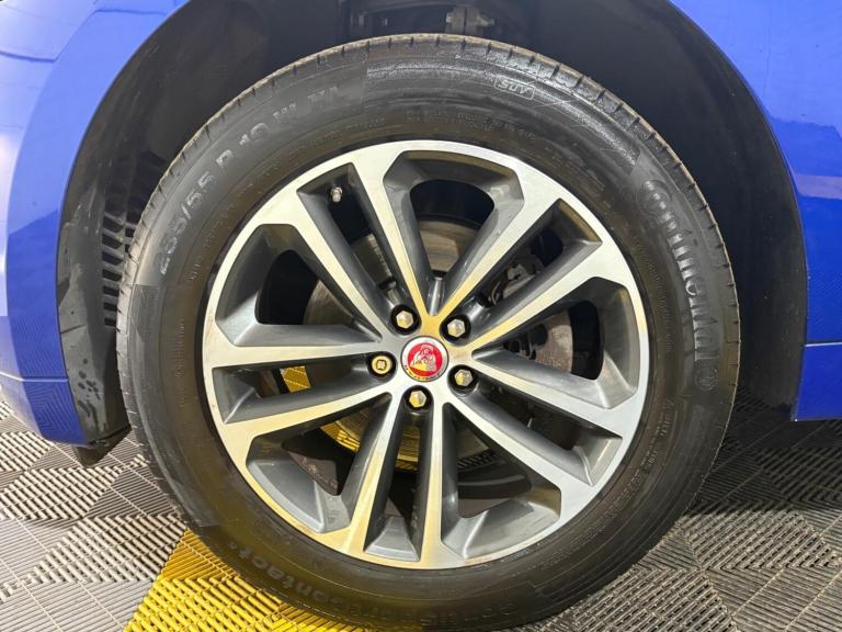 2017 Jaguar F-Pace 2.0 D180 R-Sport AWD Euro 6 (s/s) 5dr ESTATE Diesel Manual