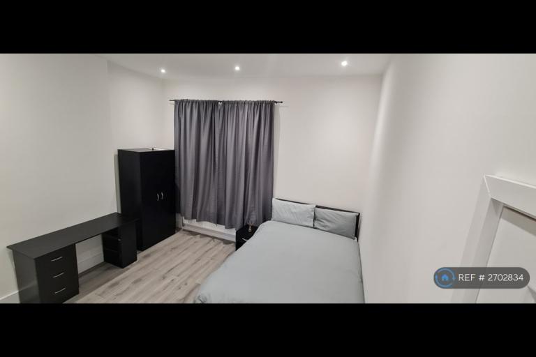 1 bedroom in Southchurch Road, Southend-On-Sea, SS1 (#2702834)