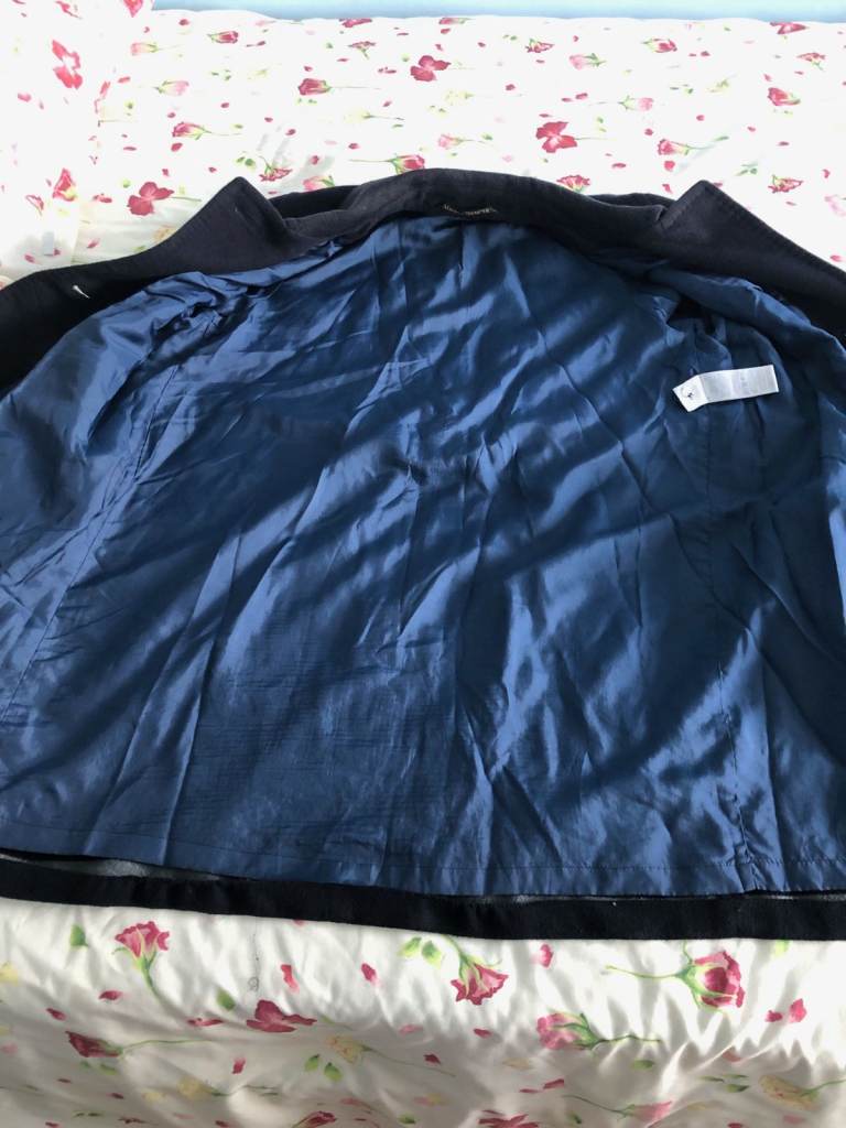 LADIES WINTER COAT (£8)